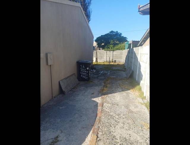 2 BEDROOM HOUSE FOR SALE IN GRASSY PARK